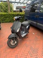 Senzzo Scooter - Goede Staat, Incl. Alarm!, Fietsen en Brommers, Brommeronderdelen | Scooters, Ophalen, Gebruikt, Overige typen