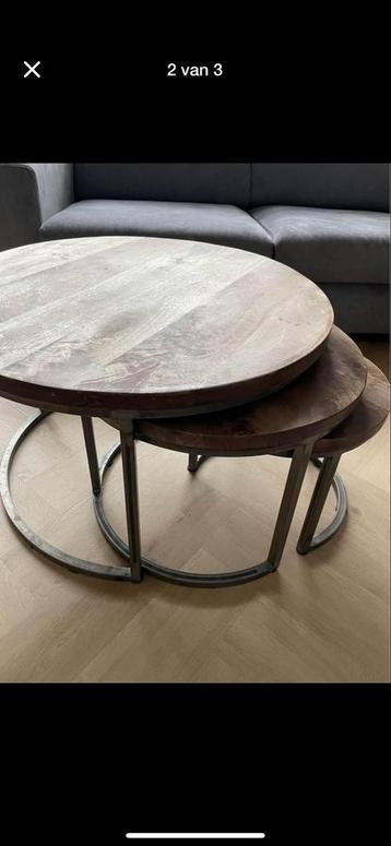 Industriële Uitschuifbare Tafel - Massief Hout beschikbaar voor biedingen