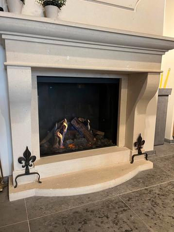 Natuurstenen Kasteel Schouw beschikbaar voor biedingen