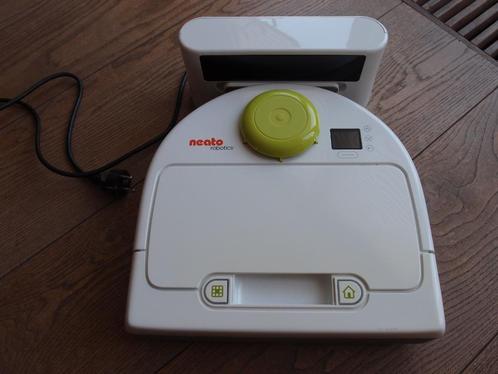 Neato Botvac 75 robotstofzuiger met klein defect, Witgoed en Apparatuur, Stofzuigers, Zo goed als nieuw, Robotstofzuiger, Minder dan 1200 watt