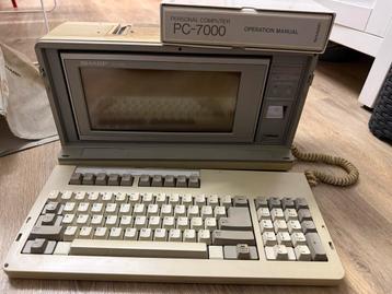 Sharp PC-7000 - Vintage Laptop (Ongetest) beschikbaar voor biedingen