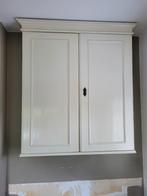 Witte hangkast met deurtjes, Antiek en Kunst, Ophalen