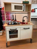 Leuk kinderkeukentje met pannen, stoffer en blik, kassa, Ophalen, Gebruikt, Hout, Speelkeuken