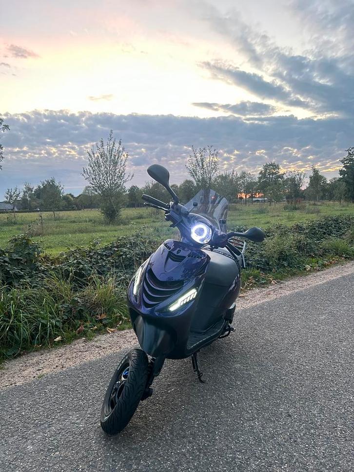 Piaggio zip 80cc, Fietsen en Brommers, Scooters | Piaggio, Gebruikt, Zip, Maximaal 45 km/u, Benzine, Ophalen