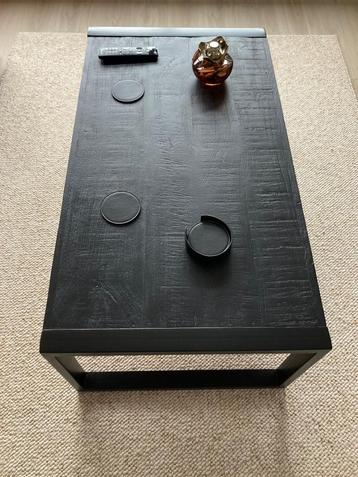 Salontafel (of als set met de eettafel) beschikbaar voor biedingen