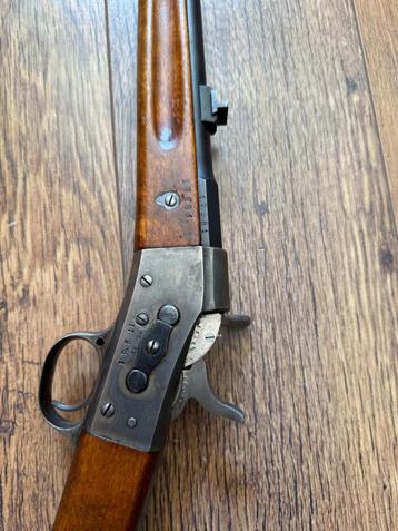 antieke geweer rolling block beschikbaar voor biedingen