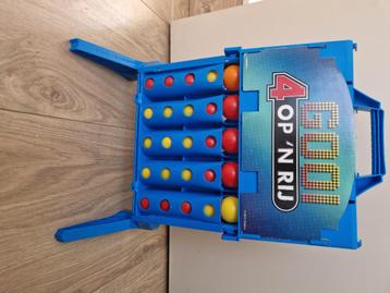 Hasbro spel - Gooi 4 op een rij beschikbaar voor biedingen