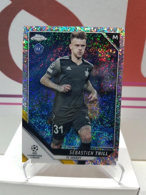 Thill - Sheriff - Topps UCL 22 Chrome Sparkle, Verzamelen, Sportartikelen en Voetbal, Zo goed als nieuw, Poster, Plaatje of Sticker