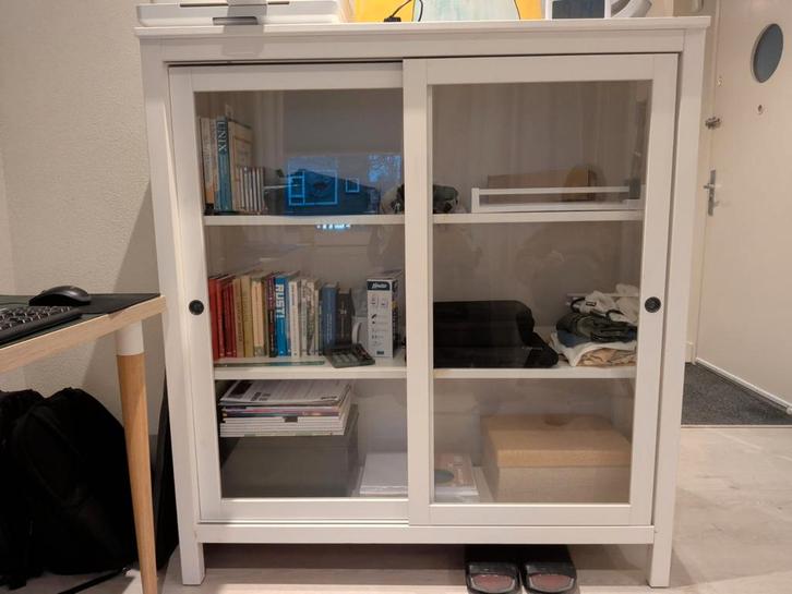 Kast met schuifdeuren en glas, Huis en Inrichting, Kasten | Vitrinekasten, Zo goed als nieuw, 100 tot 150 cm, 50 tot 100 cm, 25 tot 50 cm