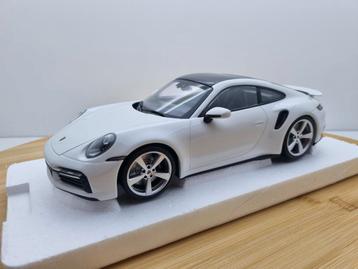 Minichamps Porsche 911 Turbo S 1:18 Wit OE Porsche beschikbaar voor biedingen