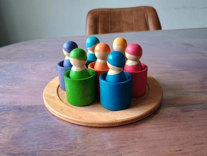 Grimm's 7 Houten Poppetjes in bakjes, Kinderen en Baby's, Speelgoed | Educatief en Creatief, Gebruikt, Knutselen, Bouwen, Ophalen of Verzenden