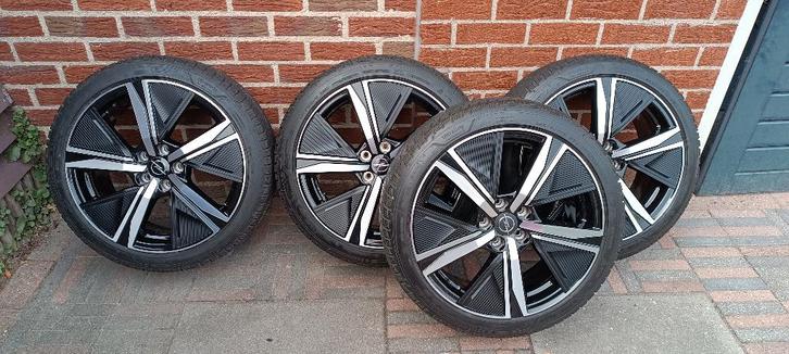 Originele Peugeot 308 / Astra L 18inch exclusieve winterset., Auto-onderdelen, Banden en Velgen, Banden en Velgen, Winterbanden