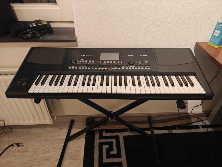 Korg PA300 Keyboard - Nieuwstaat!, Muziek en Instrumenten, Keyboards, Zo goed als nieuw, 61 toetsen, Korg, Ophalen