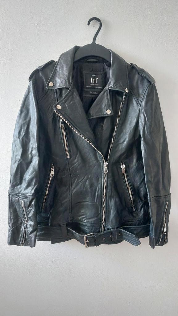 Zara TRF oversized leren biker jacket S/M, Kleding | Dames, Jassen | Zomer, Gedragen, Maat 38/40 (M), Zwart, Ophalen of Verzenden