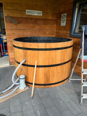 Hottub in goede staat beschikbaar voor biedingen