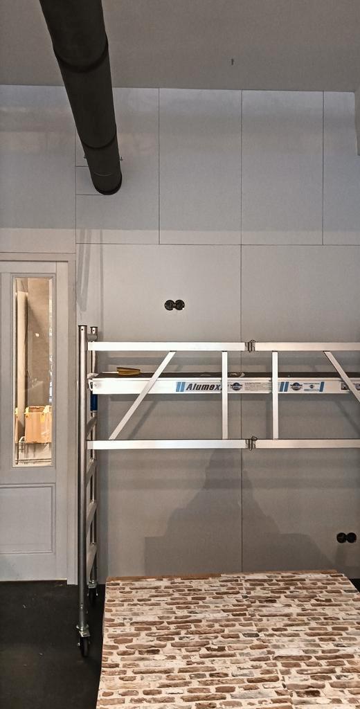 te huur Kamersteiger 73x200cm 1,8m, Doe-het-zelf en Verbouw, Steigers, Rolsteiger of Kamersteiger, 5 meter of hoger, Ophalen of Verzenden
