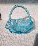 Schaal, blauw glas, mand model, Antiek en Kunst, Verzenden