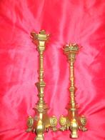 Twee Antieke kandelaars. Hoog 33 en 29 cm ., Ophalen of Verzenden, Koper of Brons