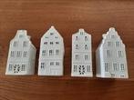 &k Klevering grachtenhuisjes biscuit porselein 4 stuks, Huis en Inrichting, Overige materialen, Wit, Ophalen of Verzenden, Zo goed als nieuw