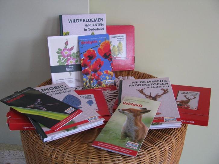 3 x NATUUR boek + veldgids * PC Loterij * in 1 koop =, Boeken, Natuur, Nieuw, Natuur algemeen, Ophalen of Verzenden
