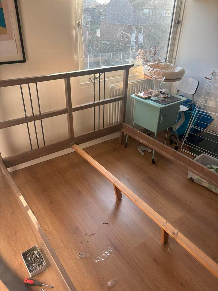 Ikea Dalselv Bedframe 140 x 200, Huis en Inrichting, Slaapkamer | Bedden, Gebruikt, Tweepersoons, 140 cm, 200 cm, Hout, Bruin