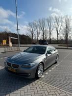 BMW 5-Serie 2.0 D 520 AUT 2010 Grijs, Auto's, Automaat, 1995 cc, 2000 kg, Origineel Nederlands