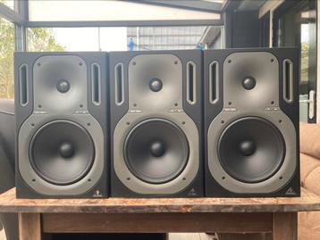 Behringer Truth B2031 active monitors