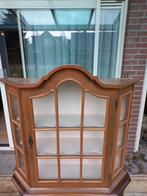 Mooi wandkastje met glazen deuren, Ophalen