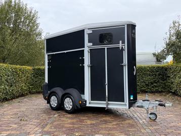 Zeer mooie 1.5 paards ifor Williams hb403 met vooruitloop beschikbaar voor biedingen