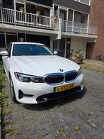 BMW 3-Serie 318i 156pk Aut 2020 Wit, Automaat, 1998 cc, Achterwielaandrijving, Zwart