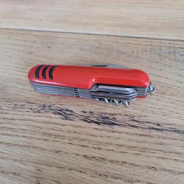 1 x rood multitool / zakmes beschikbaar voor biedingen