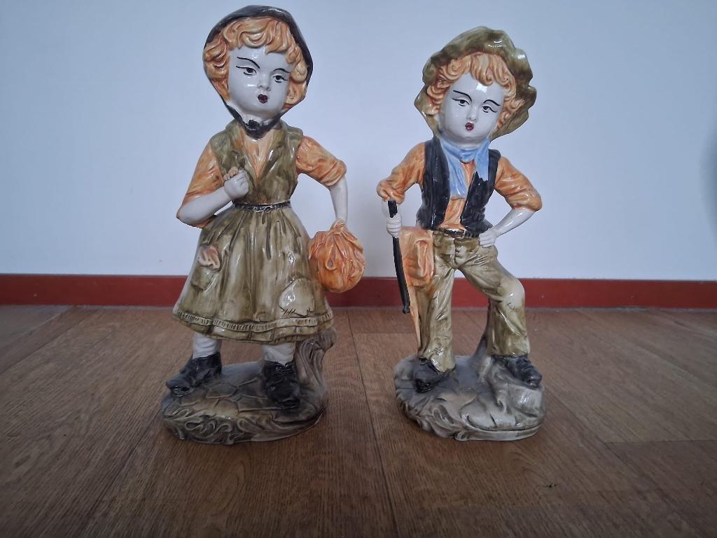 Decoratieve beeldjes Jongen en Meisje, Ophalen, Zo goed als nieuw, Mens