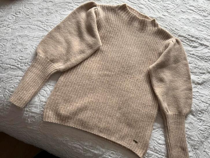 Cadadia trui Alpaca ZGAN, Kleding | Dames, Truien en Vesten, Zo goed als nieuw, Maat 42/44 (L), Beige, Ophalen