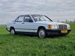Unieke Mercedes-Benz 190 2.0 1987 bijna belastingvrij, Auto's, 4 cilinders, Leder en Stof, Wit, 102 pk