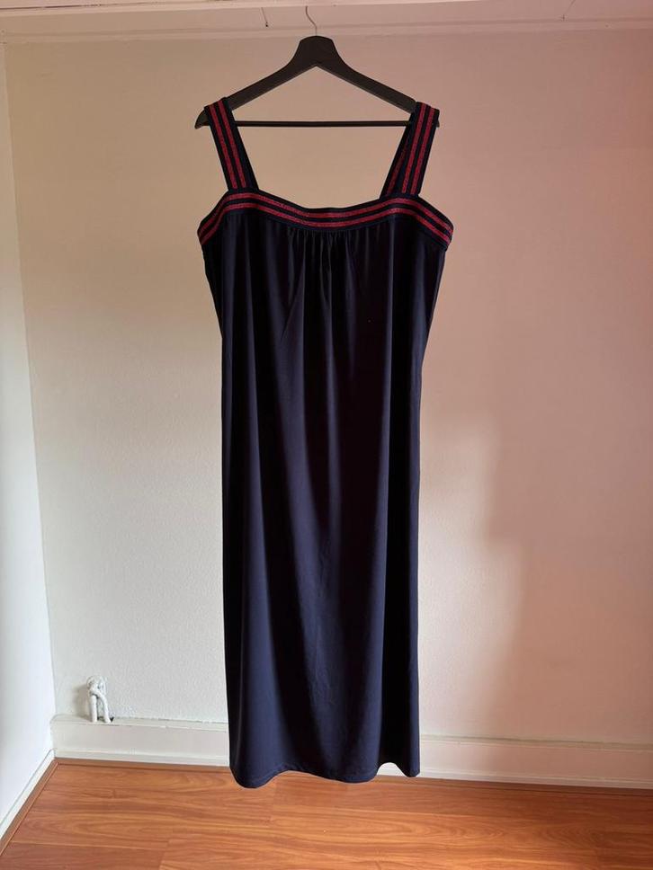 Donkerblauwe zachte lange jurk maat 50/52 €2,00 koopje!!, Kleding | Dames, Grote Maten, Zo goed als nieuw, Jurk, Blauw, Ophalen of Verzenden