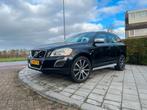 ✅ Volvo XC60 T5 R-Design | 20” | Leder | 1e eig l Trekhaak, Auto's, 1800 kg, Zwart, 4 cilinders, Zwart