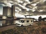 Burstner met vast frans bed off grit!!, Caravans en Kamperen, Campers, Integraal, Fiat, Treinzit, Particulier