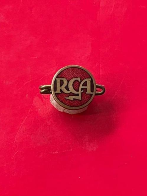 Emaille Speldje RCA Radio Corporation of America, Verzamelen, Speldjes, Pins en Buttons, Gebruikt, Speldje of Pin, Overige onderwerpen