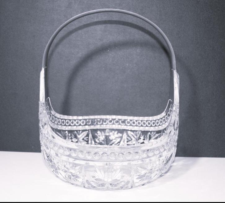 Prachtige Boheems kristallen mand met tinnen hengsel, Antiek en Kunst, Antiek | Glas en Kristal, Ophalen