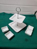 etagere wit twee lagen en vier bakjes, Ophalen of Verzenden, 'T Olde Gre-j, Info@toldegrej.nl, Endepoelstraat 20f Didam