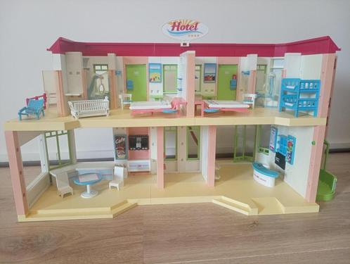playmobil hotel met bijbehorende doos. 5265, Kinderen en Baby's, Speelgoed | Playmobil, Gebruikt, Complete set, Ophalen of Verzenden