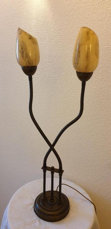 Art deco tafellamp gemarmerd glas beschikbaar voor biedingen