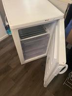 Tafelmodel koelkast en diepvries, Minder dan 75 liter, Ophalen, Gebruikt, Zonder vriesvak