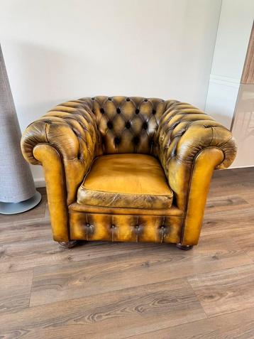 Mooie vintage leren Chesterfield beschikbaar voor biedingen