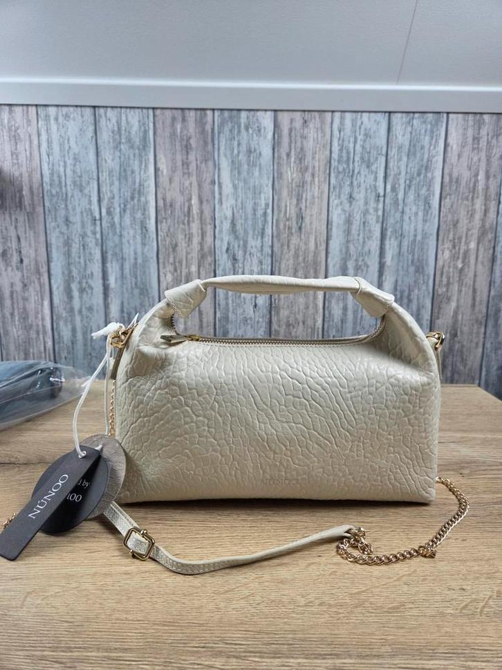 Nieuwe NÚNOO Dandy NZ Beige Handtas, Sieraden, Tassen en Uiterlijk, Tassen | Damestassen, Nieuw, Handtas, Beige, Ophalen of Verzenden