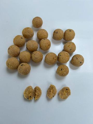 Yellow birdfood boilies beschikbaar voor biedingen