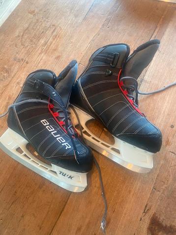 Bauer IJshockeyschaatsen Maat 40.5 beschikbaar voor biedingen