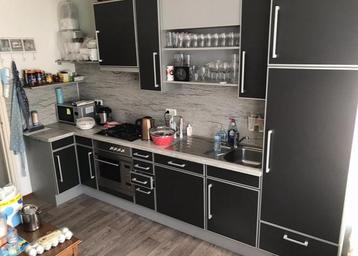 Te huur ruime bovenwoning beschikbaar voor biedingen