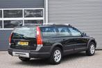 Volvo XC70 2.5 T MOMENTUM / AIRCO / CRUISE CONTROL / TREKHAA, Auto's, Volvo, XC70, 2521 cc, Handgeschakeld, Vierwielaandrijving