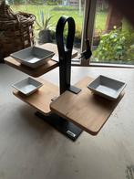 Aangeboden twee houten borrel plankjes kaasplankje, Ophalen of Verzenden, Zo goed als nieuw